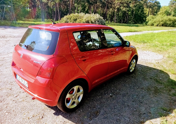 Suzuki Swift cena 13900 przebieg: 199982, rok produkcji 2007 z Bydgoszcz małe 154